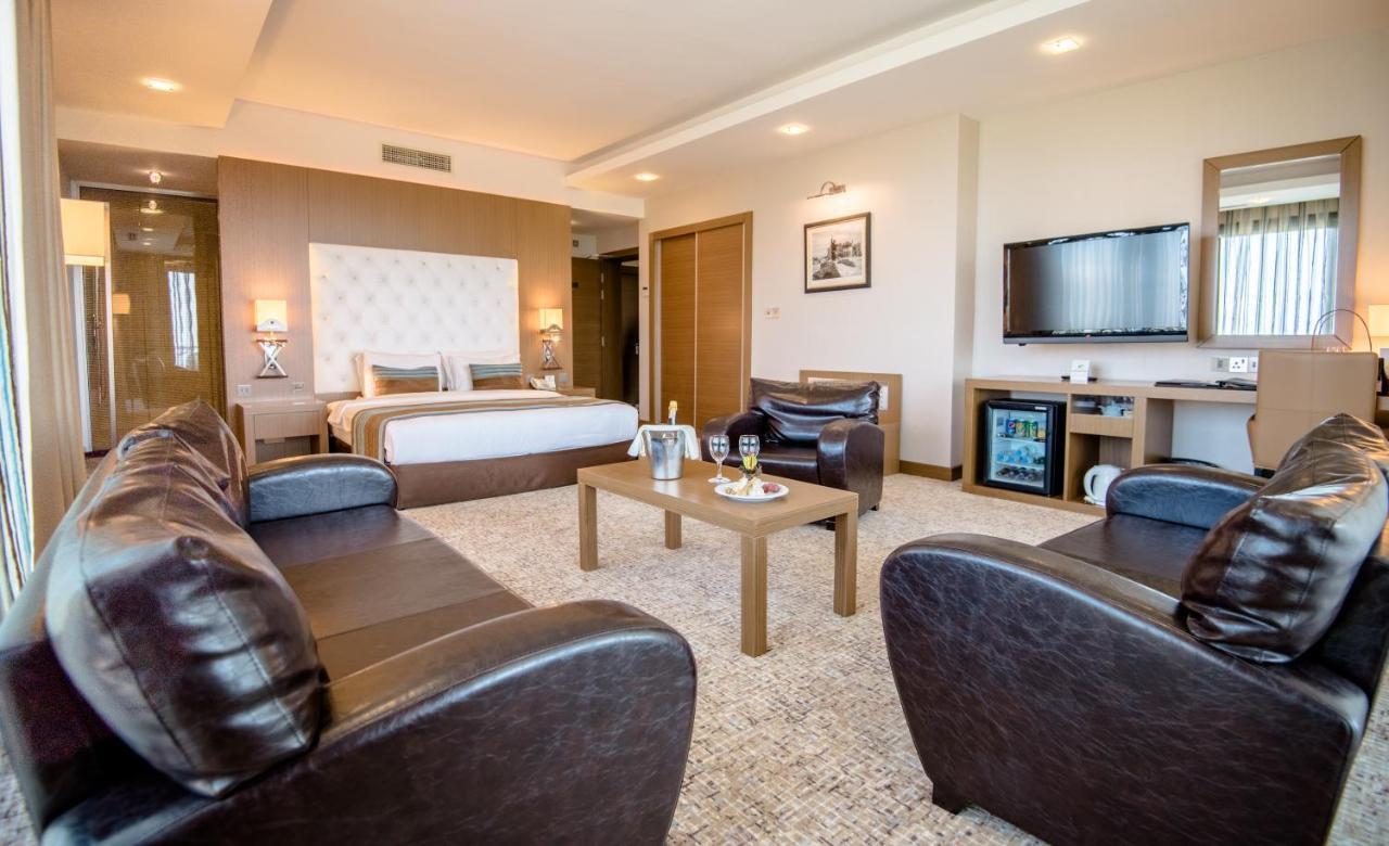 Korineum Golf & Beach Resort Agios Georgios  Exterior photo