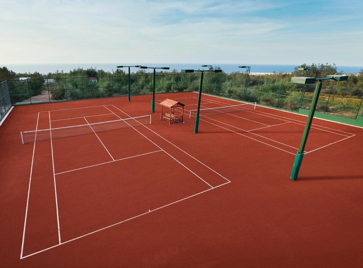 Korineum Golf & Beach Resort Agios Georgios  Exterior photo