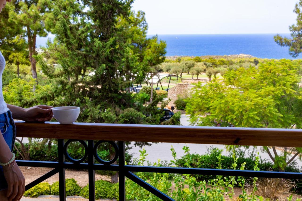 Korineum Golf & Beach Resort Agios Georgios  Exterior photo